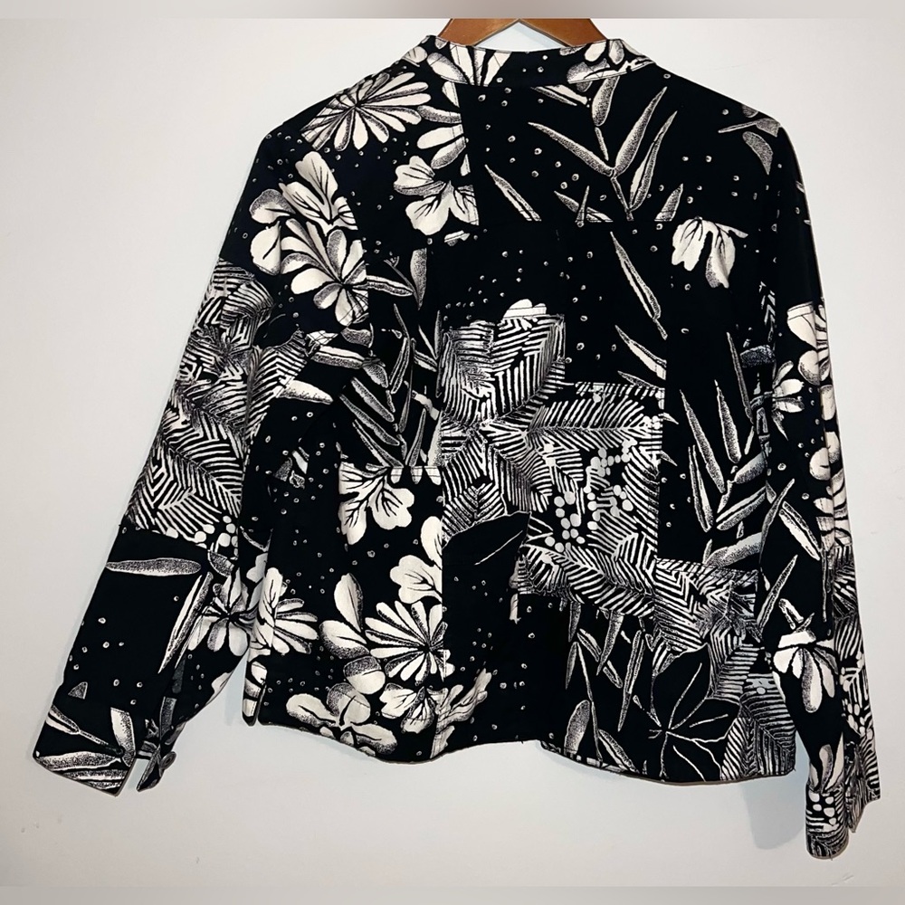 Chico’s Button Down Mixed Print Patchwork Floral … - image 4